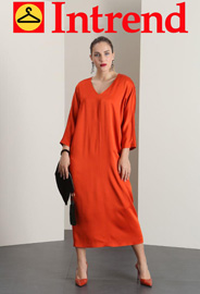 Новогодний lookbook платьев для полных женщин итальянского бренда Intrend 2023