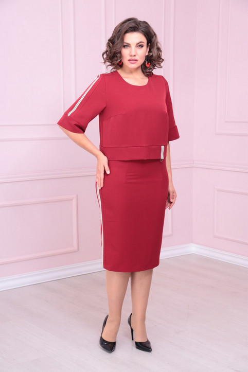 Новогодняя коллекция одежды для полных девушек белорусского бренда Solomea Lux 2022