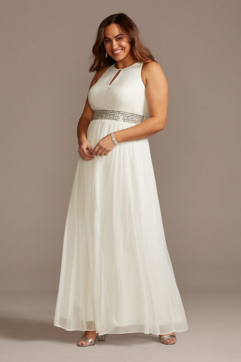 Новогодняя коллекция вечерних платьев америкаснкого бренда David's Bridal 2021