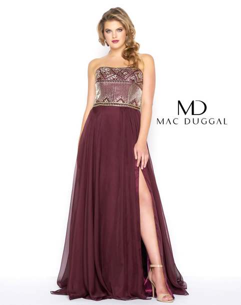 Новогодняя коллекция вечерних и бальных платьев для полных модниц американского бренда Mac Duggal 2017-2018