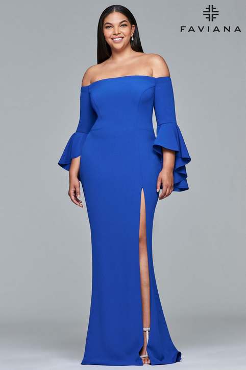 Новогодняя коллекция вечерних платьев для полных девушек американского бренда Faviana 2018