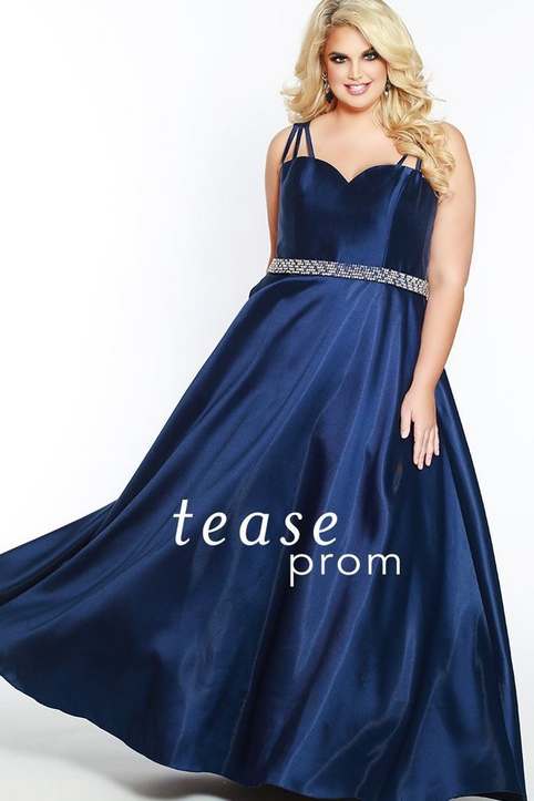 Новогодняя коллекция вечерних платьев для полных девушек и женщин американского бренда Tease 2018