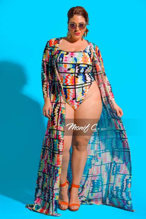 Коллекция женской одежды и купальников для полных модниц американского бренда Monif C. Лето 2017