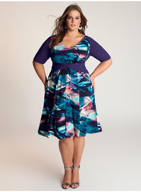 Нарядные и повседневные платья для полных женщин американского бренда Igigi. Осень 2013