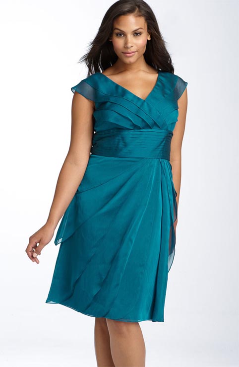 Летние платья и сарафаны 2012 для полных женщин от ведущих американских производителей