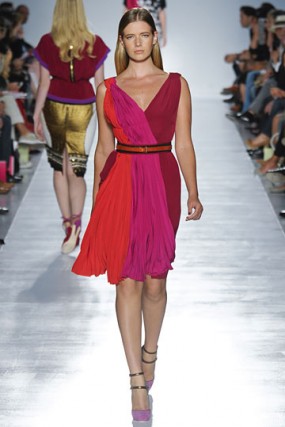 Весенняя коллекция одежды для полных женщин от Elena Miro 2012