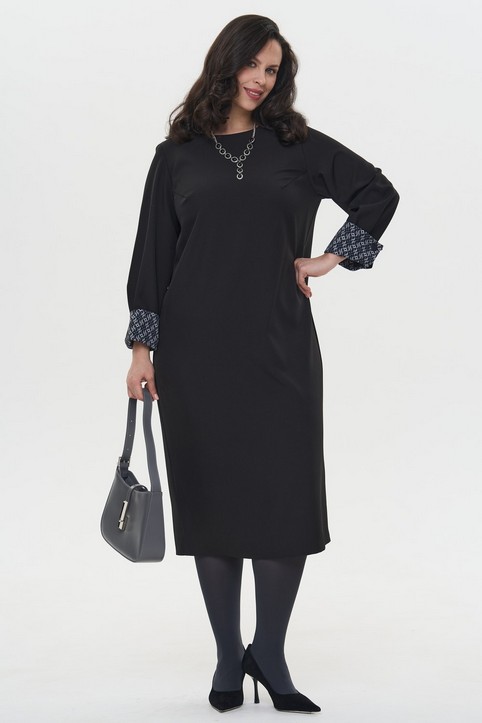 Платья для полных женщин российского бренда Intikoma осень-зима 2025-26