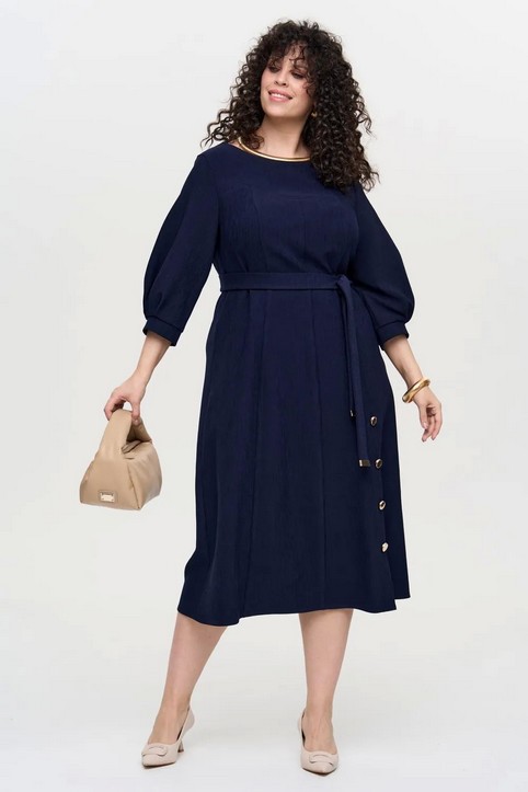 Платья для полных женщин российского бренда Intikoma осень-зима 2025-26