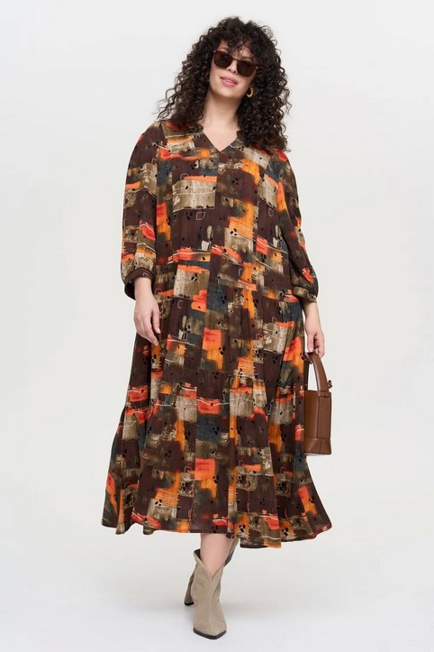 Платья для полных женщин российского бренда Intikoma осень-зима 2025-26