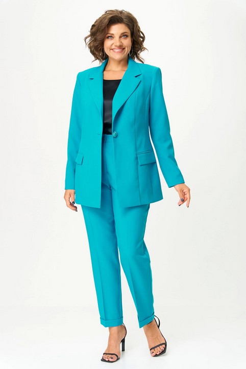 Коллекция женской одежды plus size белорусского бренда Anastasia Mak осень 2025