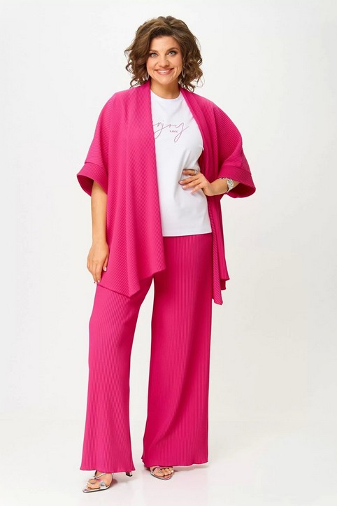 Коллекция женской одежды plus размеров белорусского бренда Mishel Chic осень-зима 2025-26