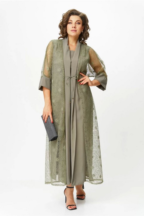 Коллекция женской одежды plus размеров белорусского бренда Mishel Chic осень-зима 2025-26