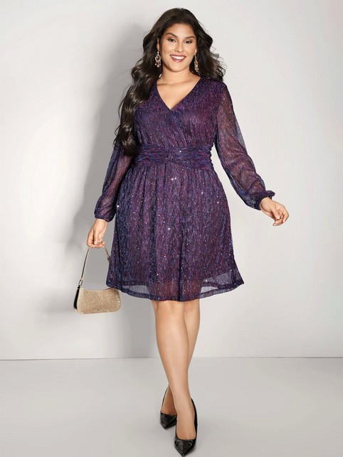 Платья больших размеров американо-китайского бренда BloomChic осень-зима 2025-26