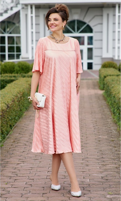 Коллекция женской одежды plus size белорусского бренда Vittoria Queen осень-зима 2025-26