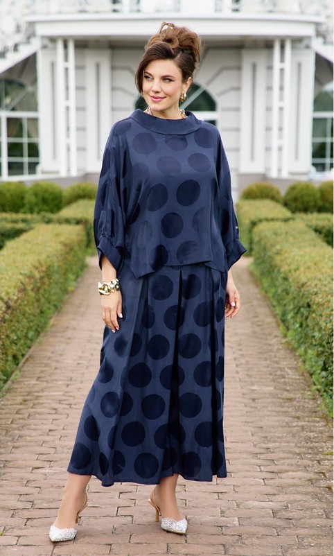 Коллекция женской одежды plus size белорусского бренда Vittoria Queen осень-зима 2025-26