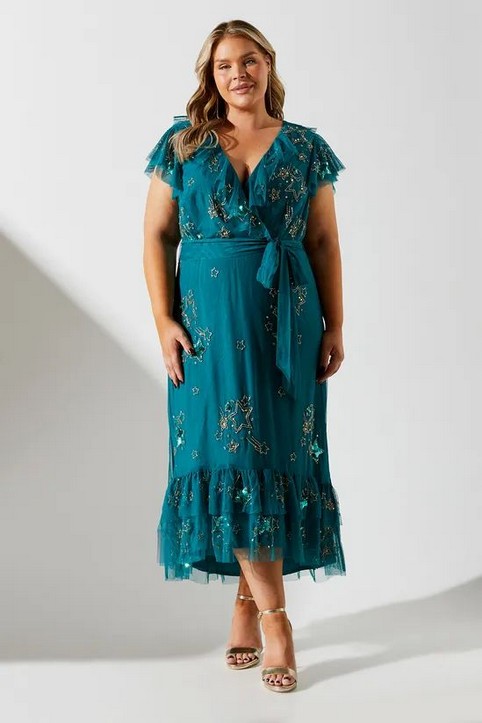 Нарядные платья plus size ирландского бренда Coast осень 2025