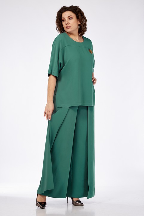 Коллекция женской одежды нестандартных размеров белорусского бренда JURIMEX весна 2024