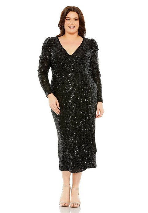 Новогодняя коллекция платьев для полных модниц американского бренда Mac Duggal 2024