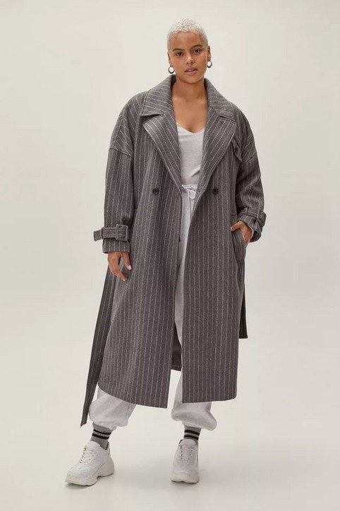 Пальто для полных девушек английского бренда Boohoo осень-зима 2022-2023