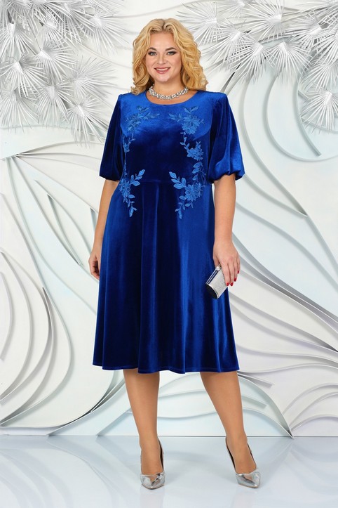 Новогодняя коллекция женской одежды нестандартных размеров белорусского бренда Ninele 2023