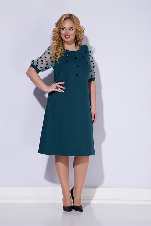 Коллекция женской одежды нестандартных размеров белорусского бренда Liliana зима 2021-2022