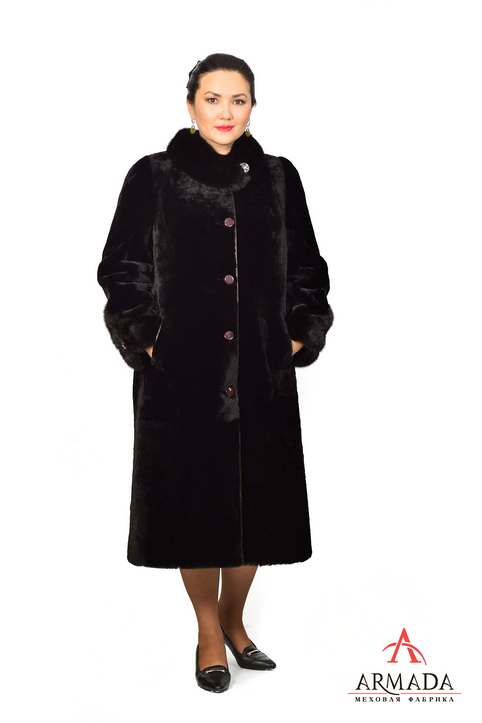 Шубы и меховые пальто для полных женщин российской компании Armada. Зима 2015-2016